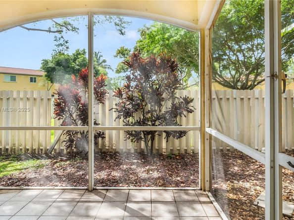10219 SW 18th Ct 10219, Miramar FL 33025