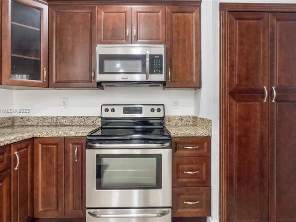 10219 SW 18th Ct 10219, Miramar FL 33025