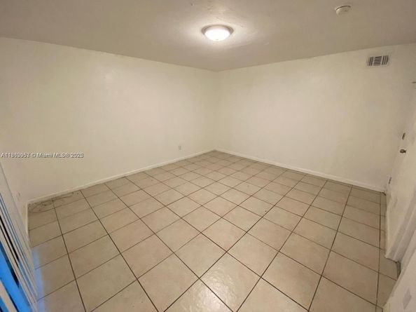28185 SW 143rd Ct, Homestead FL 33033