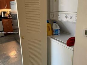 111 E Flagler St 507, Miami FL 33131