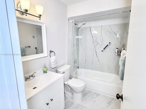 11028 SW 132nd Pl 244, Miami FL 33186