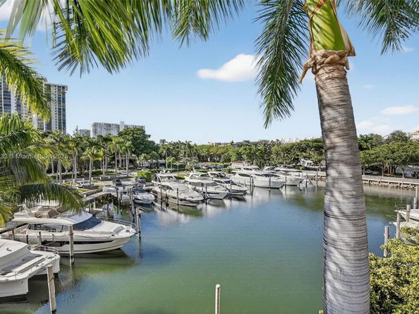 7000 Island Blvd 903, Aventura FL 33160