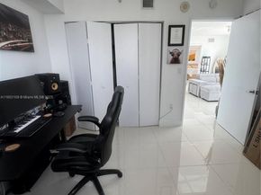 1871 NW S River Dr 903, Miami FL 33125