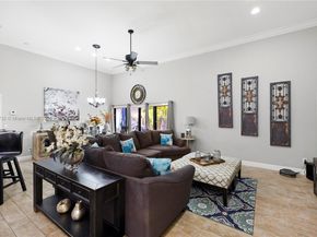 2731 S Parkview Dr, Hallandale Beach FL 33009