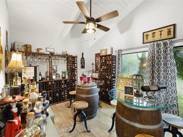 2731 S Parkview Dr, Hallandale Beach FL 33009