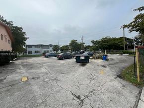 19080 NE 3rd Ct 312, Miami FL 33179