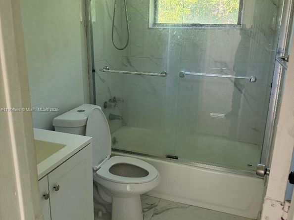 1371 NE 150th St, Miami FL 33161