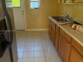 1371 NE 150th St, Miami FL 33161