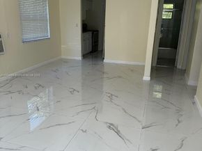 1371 NE 150th St, Miami FL 33161