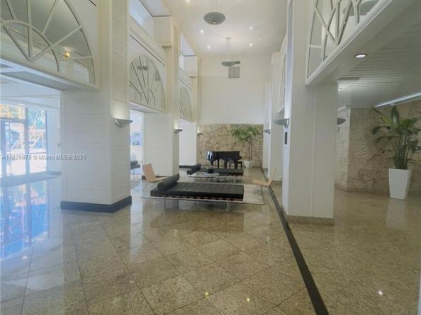 780 NE 69th St 1507, Miami FL 33138