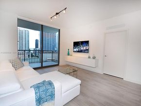 999 SW 1st Ave 1611, Miami FL 33130