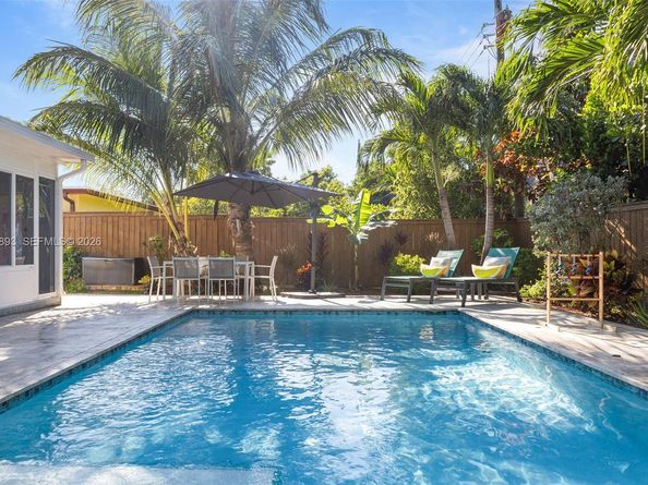 201 NE 16th Ct, Fort Lauderdale FL 33305