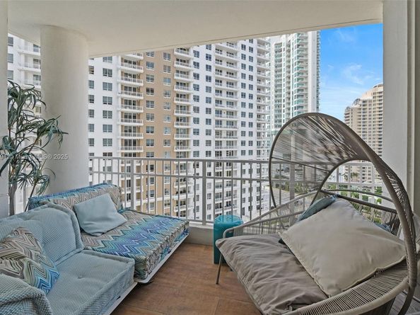 701 Brickell Key Blvd 1605, Miami FL 33131