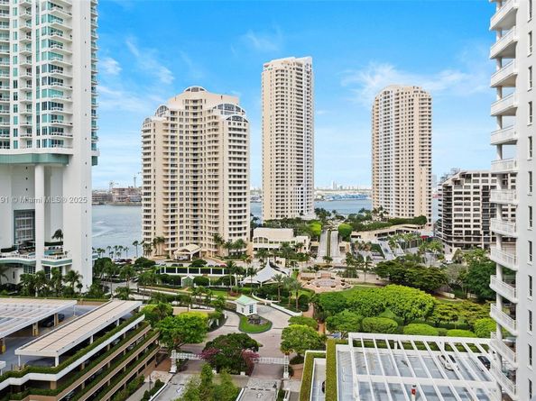 701 Brickell Key Blvd 1605, Miami FL 33131