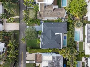 315 Palmwood Ln, Key Biscayne FL 33149