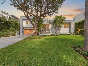 315 Palmwood Ln, Key Biscayne FL 33149