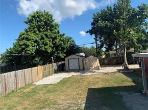 6309 Wiley St, Hollywood FL 33023