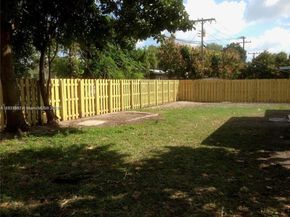 6309 Wiley St, Hollywood FL 33023