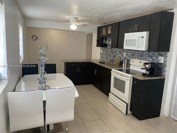 6309 Wiley St, Hollywood FL 33023
