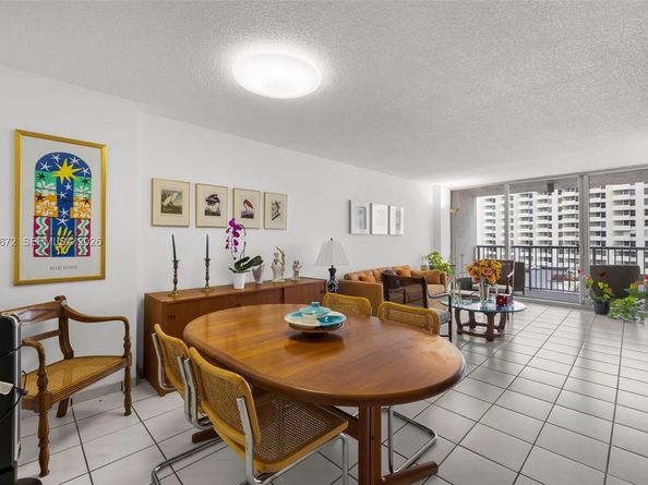 2655 Collins Ave 707, Miami Beach FL 33140