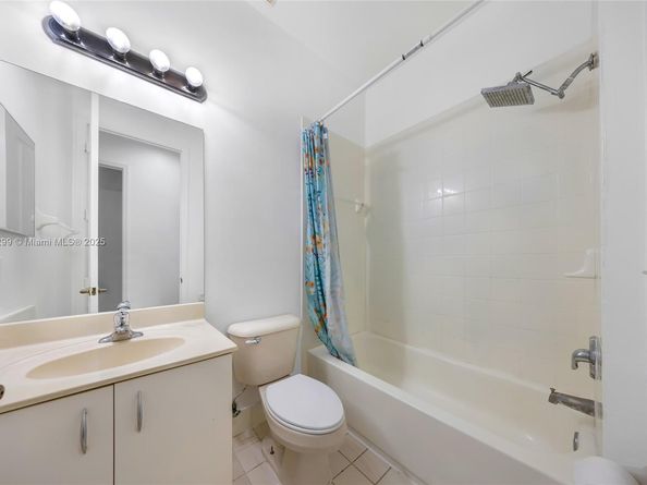 951 NE 42nd Ter, Homestead FL 33033