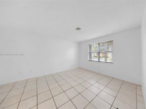 951 NE 42nd Ter, Homestead FL 33033