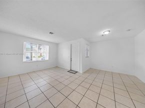 951 NE 42nd Ter, Homestead FL 33033