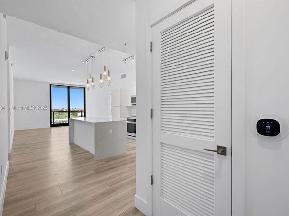 101 Diplomat Pkwy 1409, Hallandale Beach FL 33009