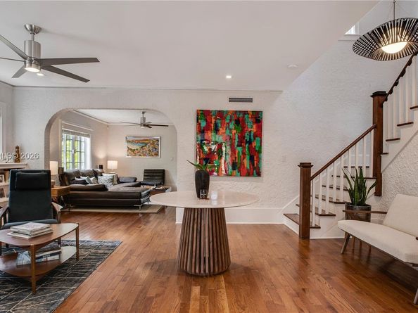 1147 Sorolla Ave, Coral Gables FL 33134