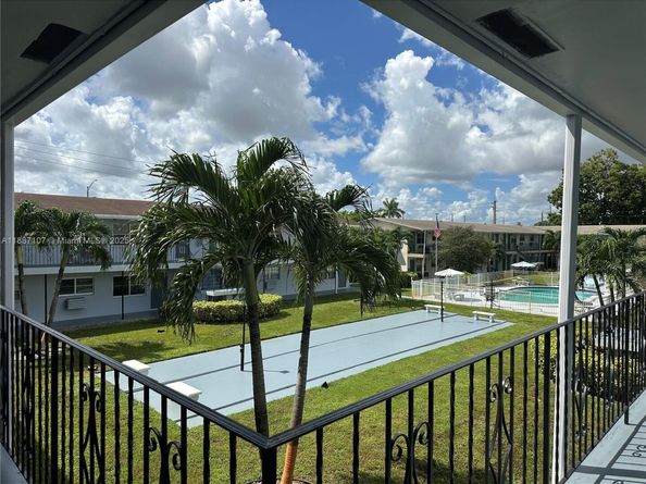 Undisclosed Address #A11887107, Pembroke Pines FL 33024