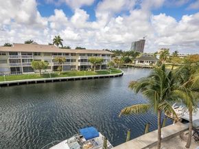 427 Golden Isles Dr 7J, Hallandale Beach FL 33009
