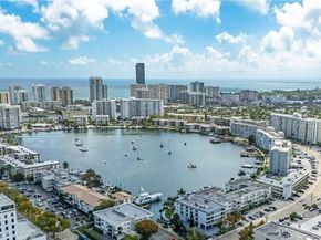427 Golden Isles Dr 7J, Hallandale Beach FL 33009