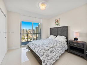 185 SW 7th St 2611, Miami FL 33130