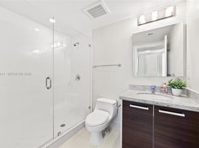 185 SW 7th St 2611, Miami FL 33130