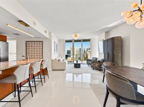 185 SW 7th St 2611, Miami FL 33130