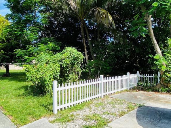 1309 N 24th Ave, Hollywood FL 33020