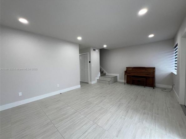 3826 SW 107th Ave 22, Miami FL 33165