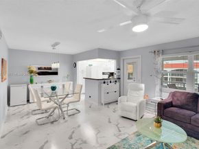 580 Egret Dr 303, Hallandale Beach FL 33009
