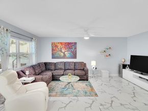 580 Egret Dr 303, Hallandale Beach FL 33009