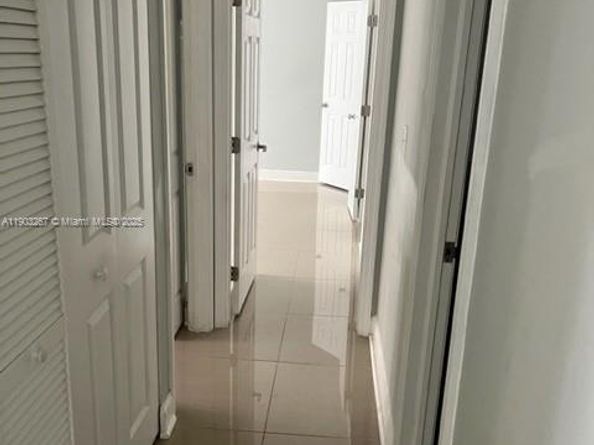 488 NW 165th St Rd B112, Miami FL 33169