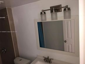 488 NW 165th St Rd B112, Miami FL 33169