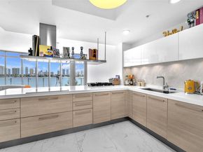 17111 Biscayne Blvd 411, North Miami Beach FL 33160