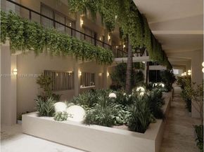 260 Collins Ave 105/106, Miami Beach FL 33139