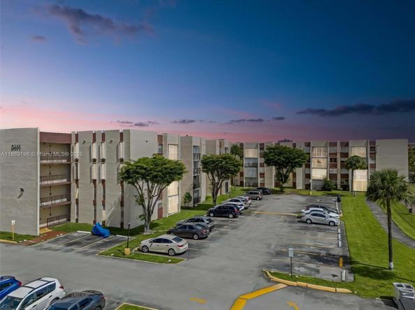 9441 SW 4th St 203, Miami FL 33174