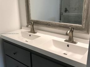 250 Jacaranda Dr 402, Plantation FL 33324