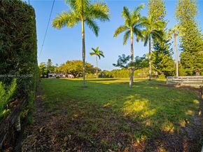 Undisclosed Address #A11860384, Davie FL 33325