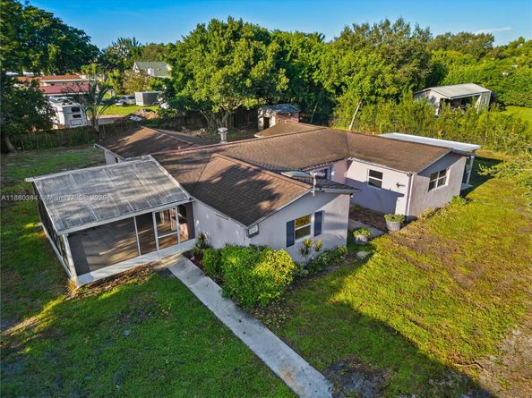 Undisclosed Address #A11860384, Davie FL 33325