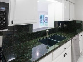 5706 NE 15th Ave, Fort Lauderdale FL 33334