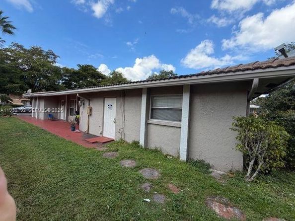 3775 NW 116th Ter, Coral Springs FL 33065