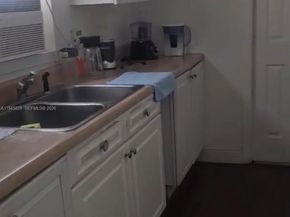 913 SW SW 131st Way, Davie FL 33325